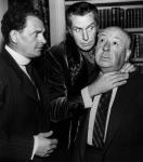 avec James Gregory et  Vincent Price sur le tournage de l'�pisode The Perfect Crime (1957) de la s�rie Alfred Hitchcock Presents (1955-1962)